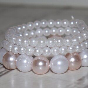 🌸 NWOT Pink & White Pearl Bracelet Set – 7" Elastic
